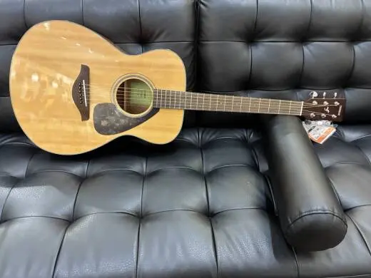 Yamaha - FS800 Acoustic Guitar 2